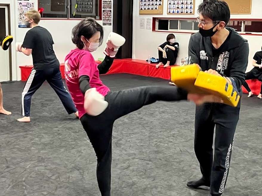 格闘技に興味のある女性向けのクラス